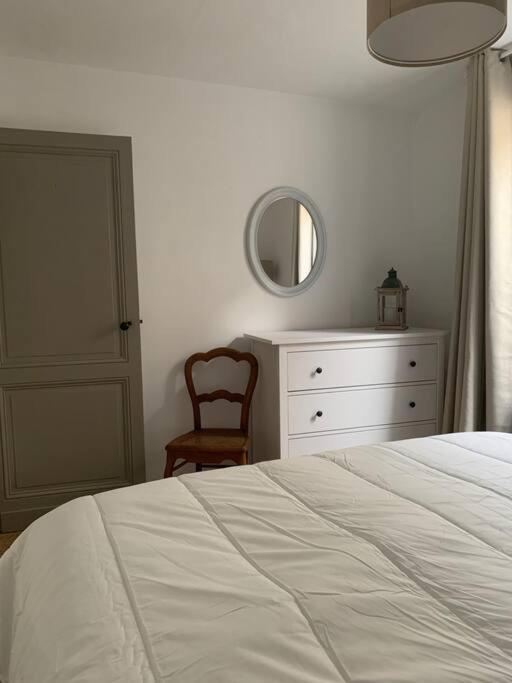 Gite La Petite Maison Guîtres Exteriér fotografie
