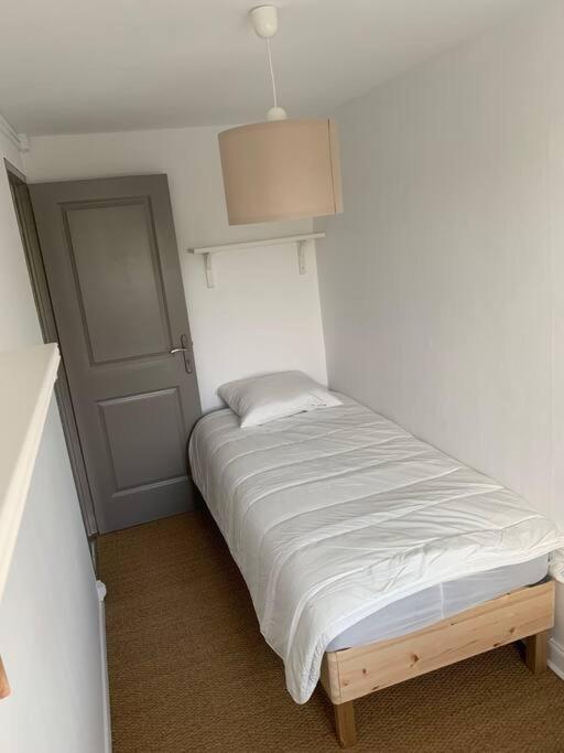 Gite La Petite Maison Guîtres Exteriér fotografie